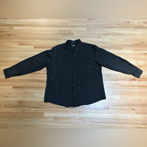 Eddie Bauer classic fit, size XL button down, long sleeve casual shirt - Picture 1 of 8
